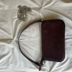 Croc-Embossed Wine Leather Shoulder Bag with Chain Strap